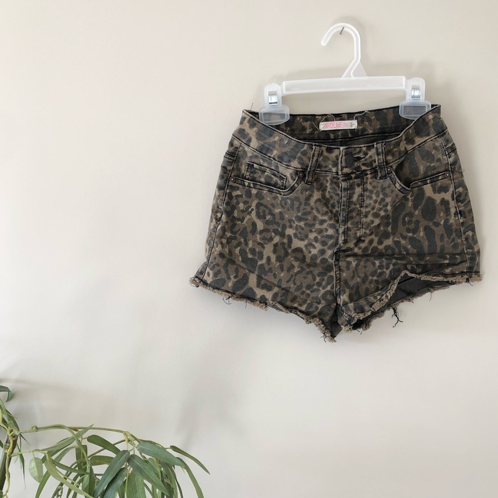 Leopard print jean shorts
